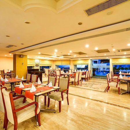Royal Sarovar Portico Siliguri Buitenkant foto