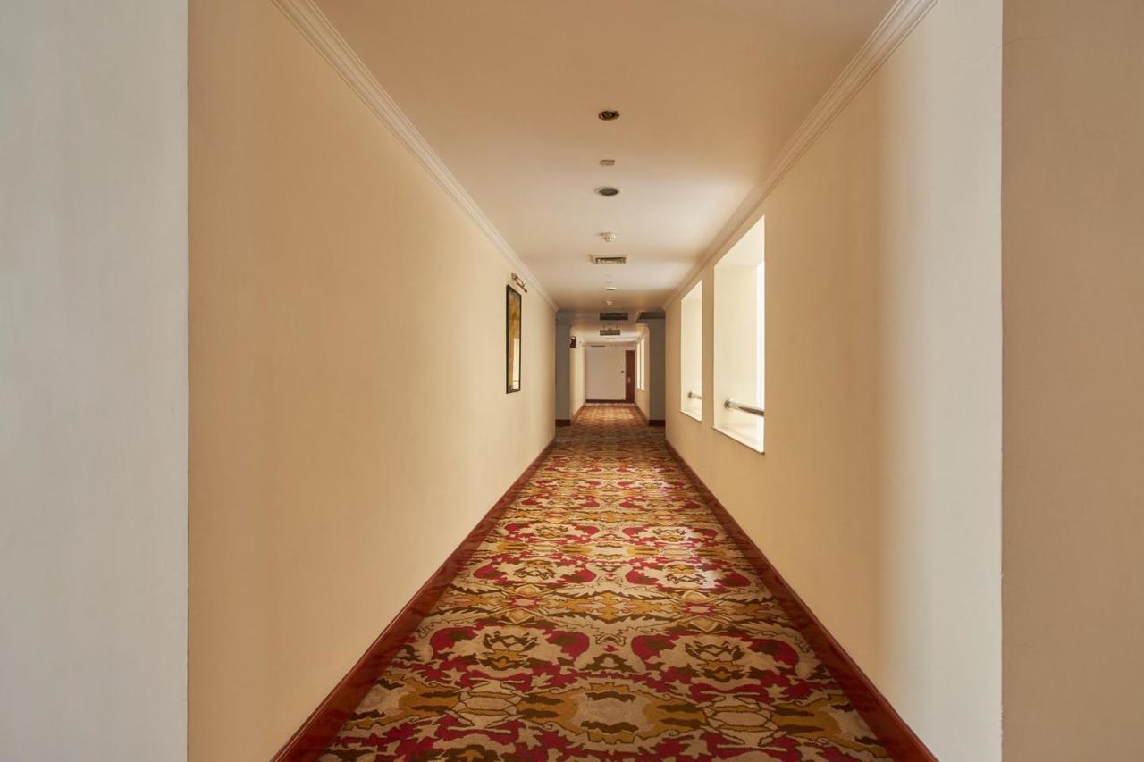Royal Sarovar Portico Siliguri Buitenkant foto